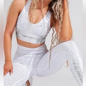 BuffBunny White and Silver Speckled Leggings